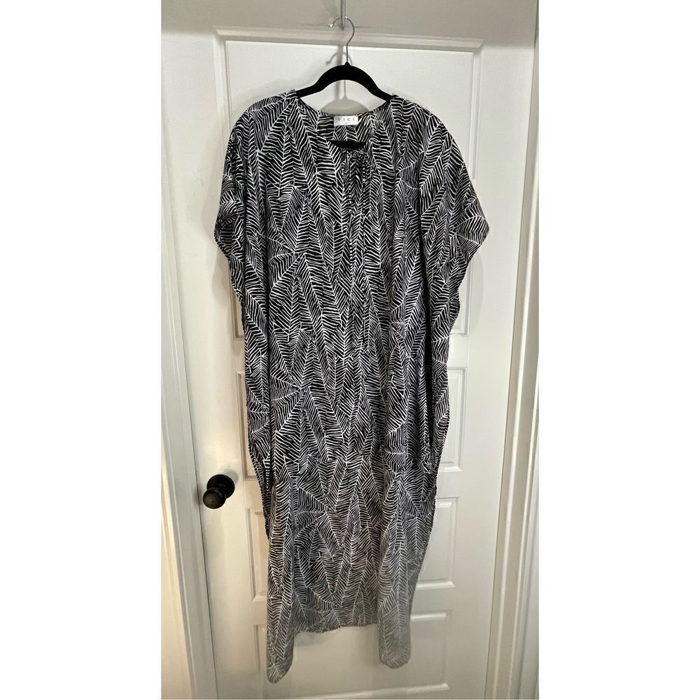 Vici size S high low bathing suit coverup